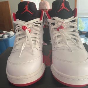 Jordan 5 fire red black tongue 2013 release